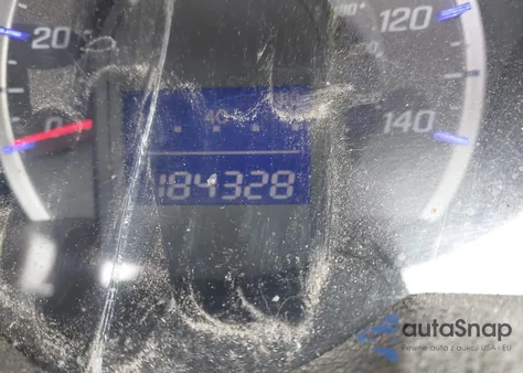 2010 Honda Fit Sport z USA, uszkodzony, nr VIN JHMGE8H41AS007937